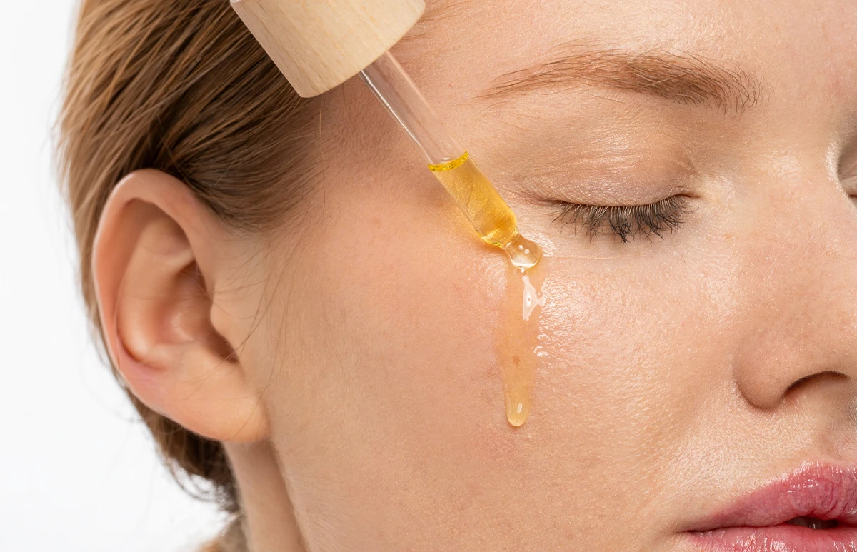 Antyoksydacyjne serum z witaminą C Slavia Cosmetics