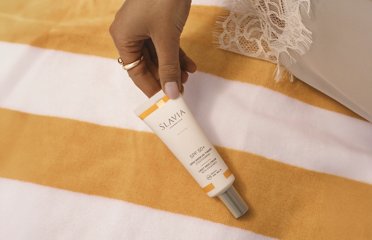 SPF 50+ lekki krem z egzosomami Slavia Cosmetics